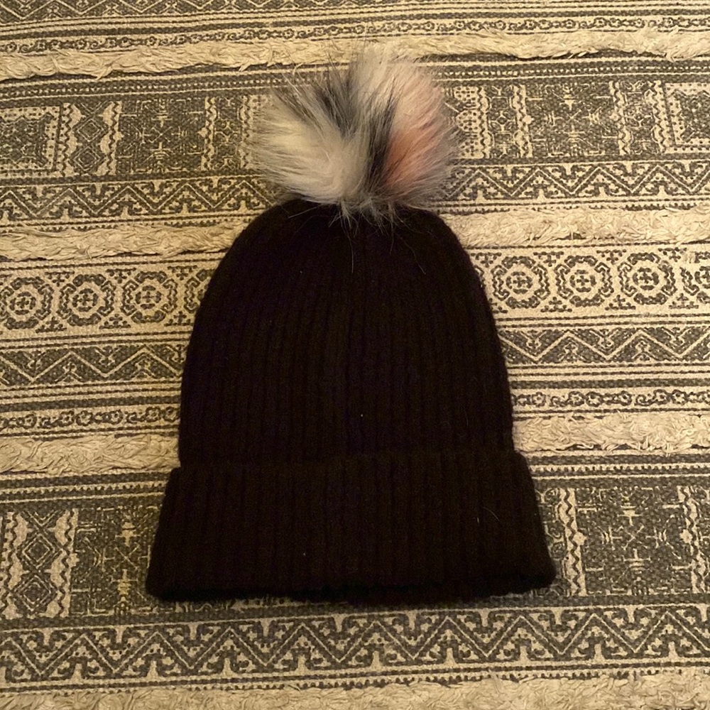 American Eagle Black Pom Pom Beanie